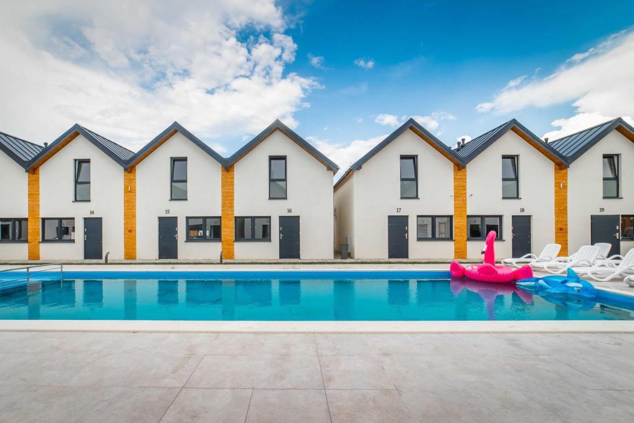 Amber Resort ريفال المظهر الخارجي الصورة